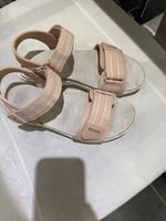 Damen oder Kinder Sandalen Bench Niedersachsen - Aurich Vorschau