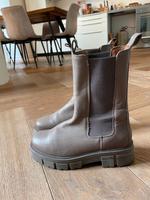 Schuhe / Boots - Dunkelbeige/ Taupe - Größe 39 Düsseldorf - Flingern Nord Vorschau