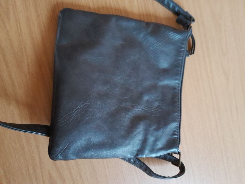 Kleine schwarze damenhandtasche in Pfaffenhofen a.d. Ilm