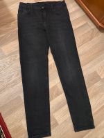 Kinderhose Hose wie neu Gr 152/158 Kinderjeans Jeans Harburg - Hamburg Neuenfelde Vorschau