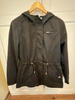 Only Jacke Winterjacke dick gefüttert Taschen Kapuze warm Größe Brandenburg - Schulzendorf bei Eichwalde Vorschau