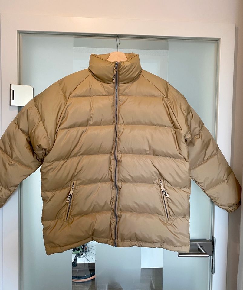 Daumenjacke, FeelX, beige, Größe L in Lüneburg