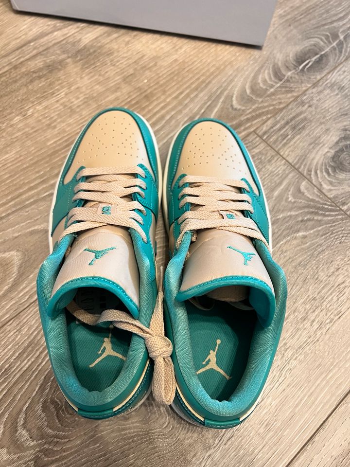 Air Jordan 1 Low Sanddrift/Washed Teal - Sail in Duisburg