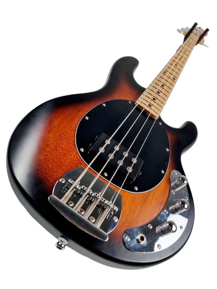 2019 Sterling by Music Man StingRay RAY4 4-Saiter E-Bass Sunburst in Linsengericht