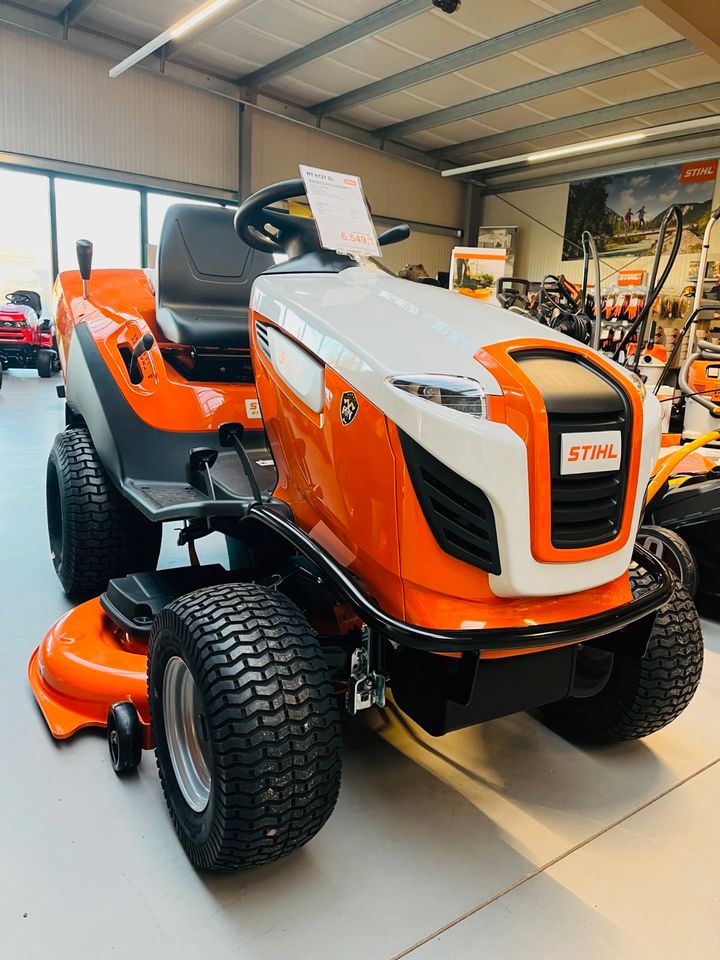 Stihl Rasentraktor / Aufsitzmäher RT 6112 ZL NEU vom Fachhändler in Nonnweiler