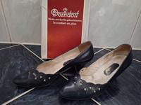 Dorndorf Schuhe Ballerina Pumps Leder Absatz dunkelblau Gr 39 / 6 Nordrhein-Westfalen - Brakel Vorschau