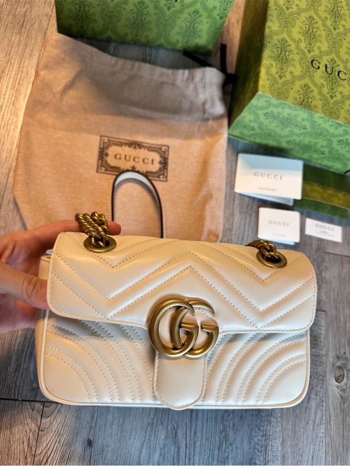 Gucci GG Marmont Mini-Tasche aus Matelasse-Leder in Hamm