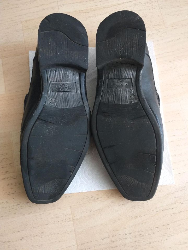 Herren  Schuhe  Gr. 40 in Duisburg