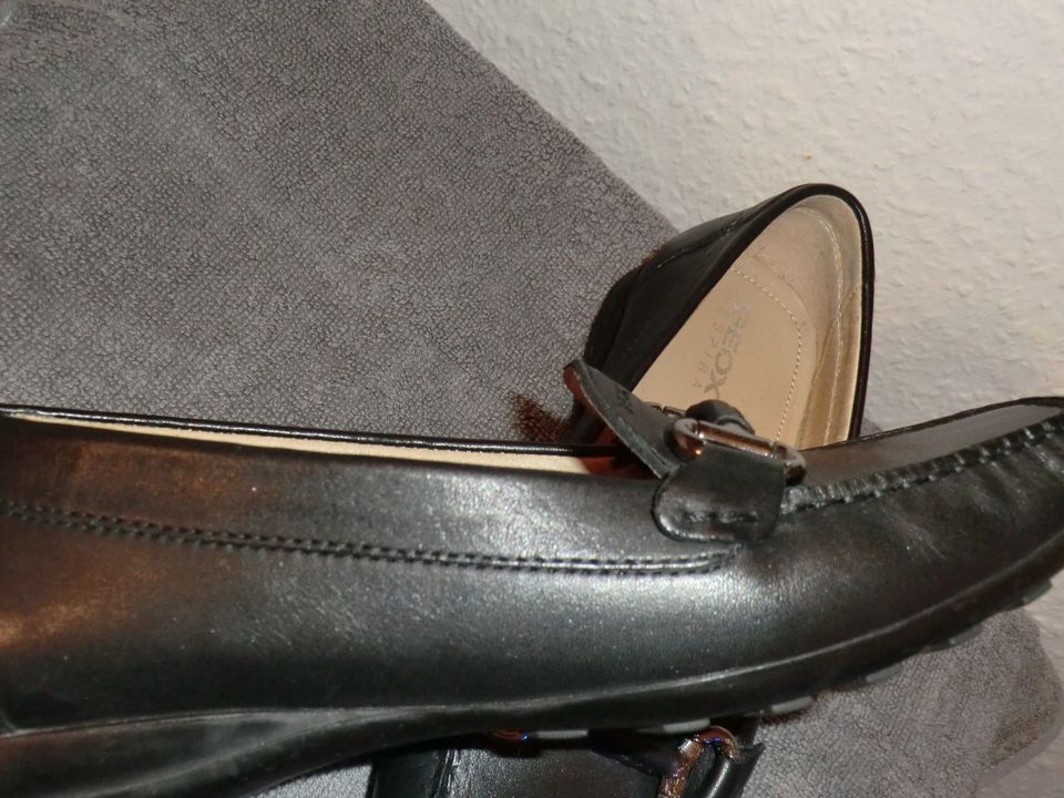 GEOX - schwarze Leder Schuhe Sneaker Gr. 38 in Potsdam