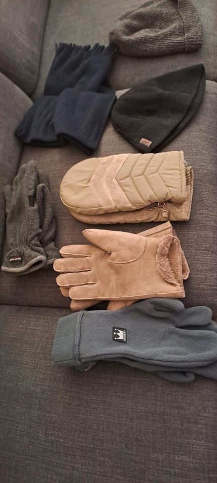 Jack Wolfskin / Herrenjacken, Socken, Fleece,Schuhe,Mützen, Schal in Ronnenberg