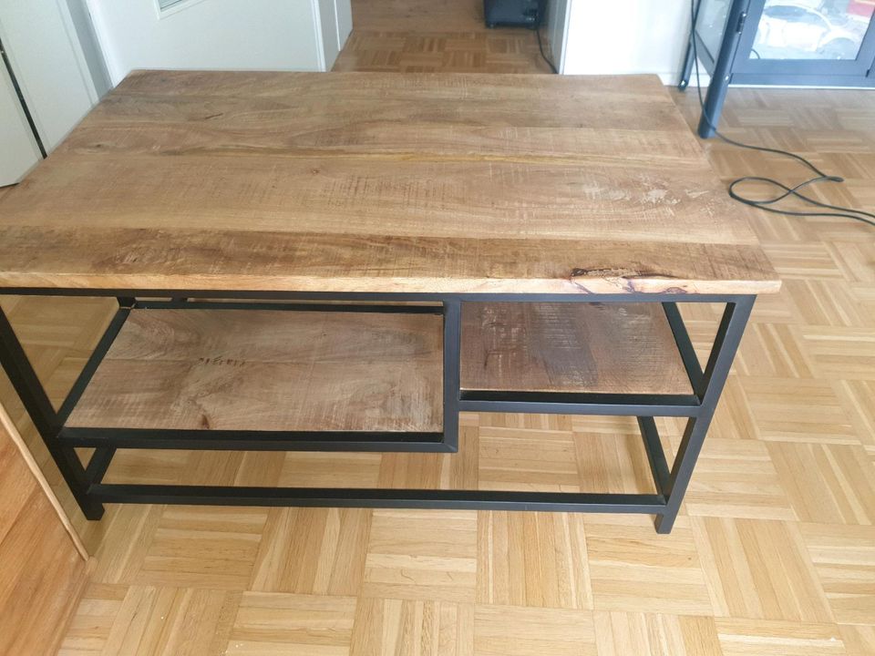 Mangoholz, Holztisch,  Wohnzimmertisch, Tisch in Lüdenscheid