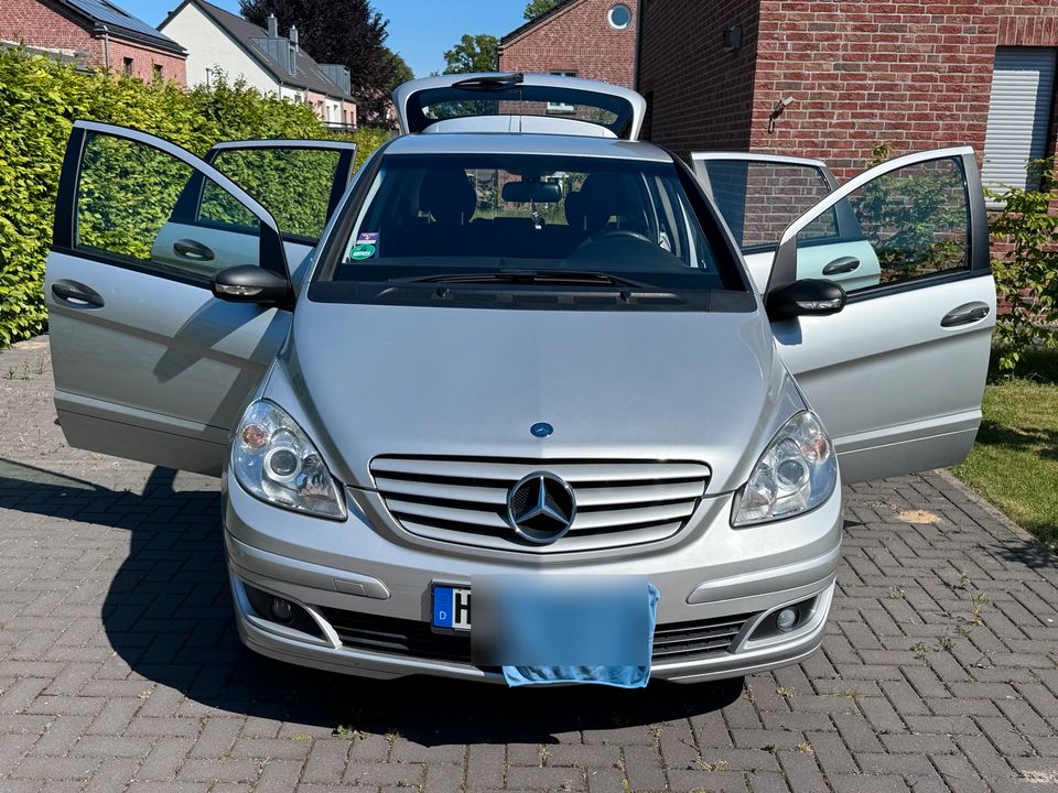 Verkaufe gepflegten Mercedes B Klasse 170–Top-Zustand, 112000 km in Hamburg