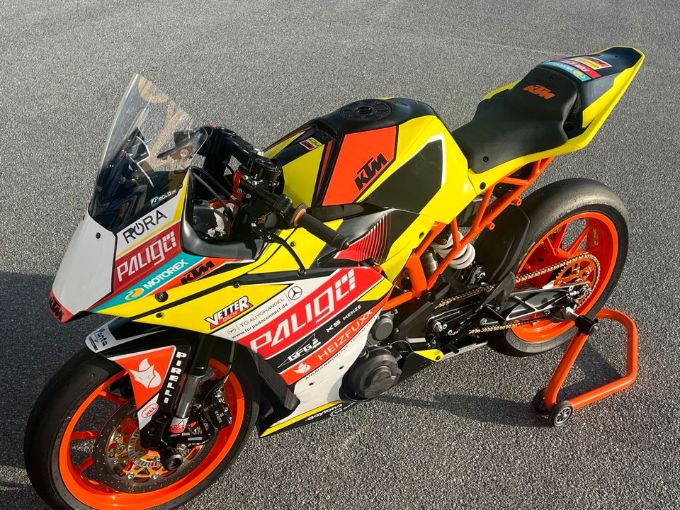 IDM SSP300, KTM RC 390R,Team-Freudenberg,Mectronik,WSSP300,Rennmotorrad,Supersport300,Rennmaschine in Bischofswerda