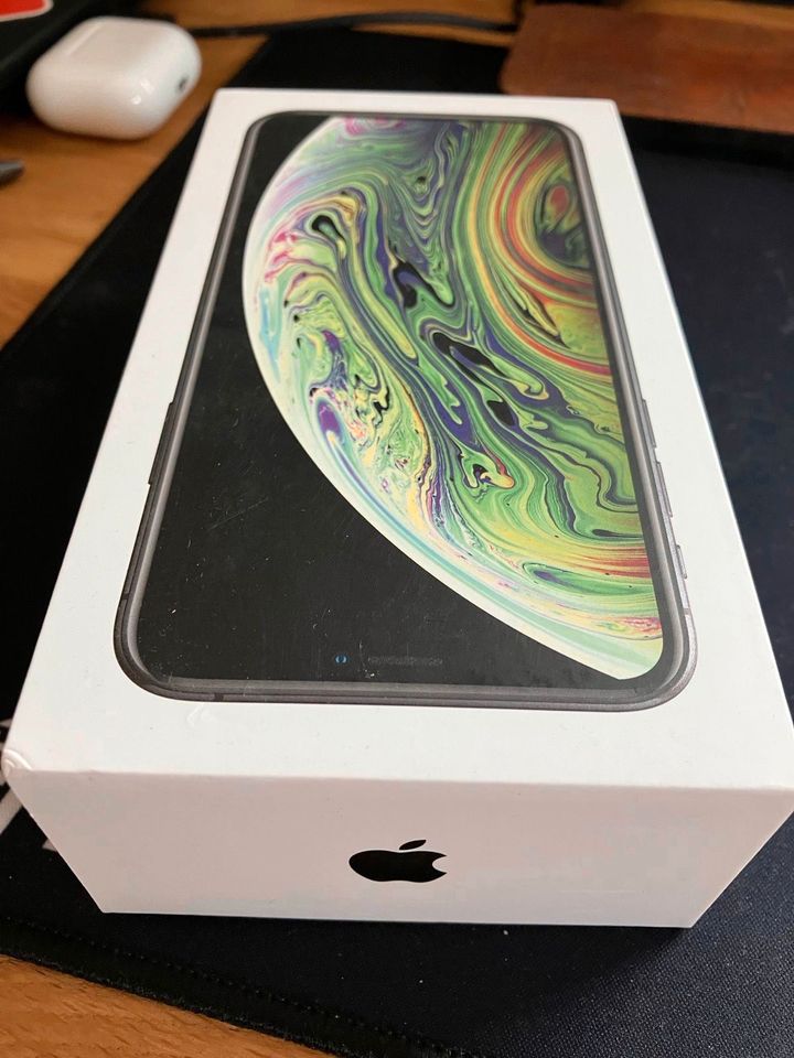 ⭐IPhone XS schwarz 64GB⭐ in Kirchheim am Neckar