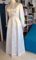 Altes Brautkleid, Vintage, Errulat modelle, mit Arm Gr. 42 Nordrhein-Westfalen - Langenberg Vorschau