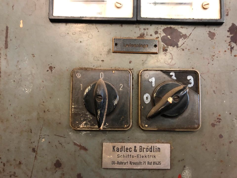 Ladegerät Stapler Boot Ladeanlage Kadlec & Brödlin in Bismark (Altmark)