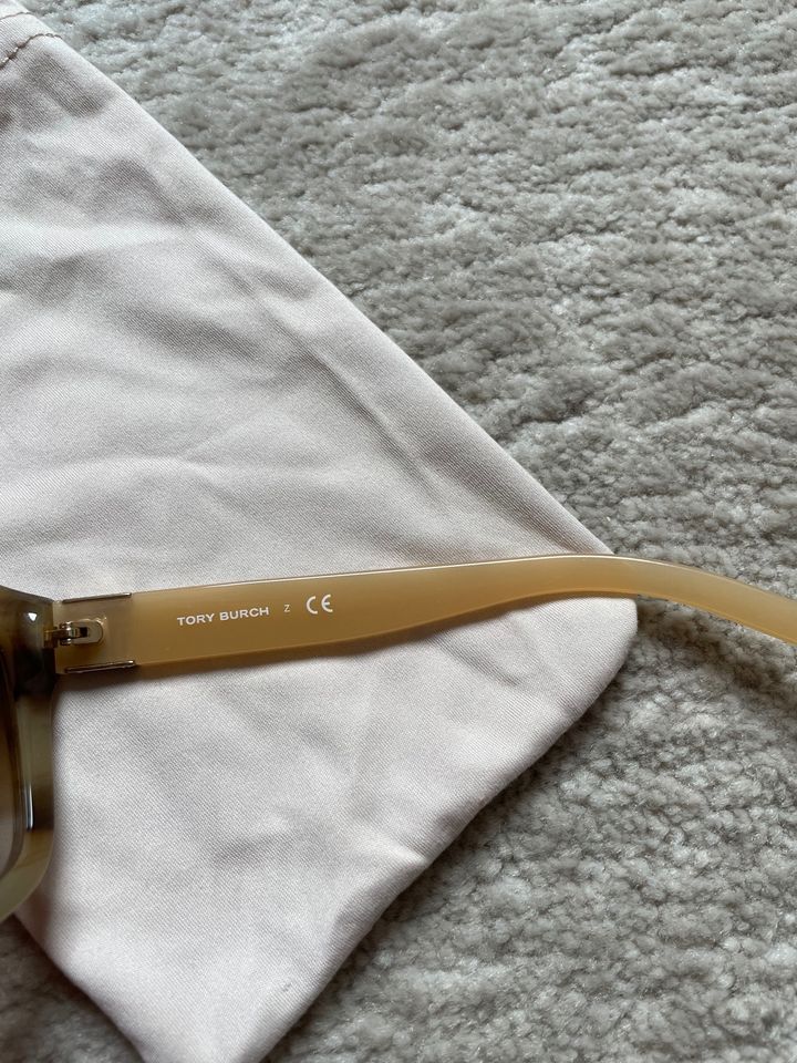 Tory Burch Sonnenbrille für Damen - beige/braun/gold - Brille in München