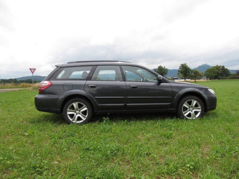 Subaru Legacy/Outback 2.0D *Klimaaut*ATM*AHK*Sitzh*TÜV in Hechingen