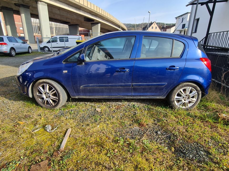 OPEL CORSA 1.3 DIESEL in Herborn