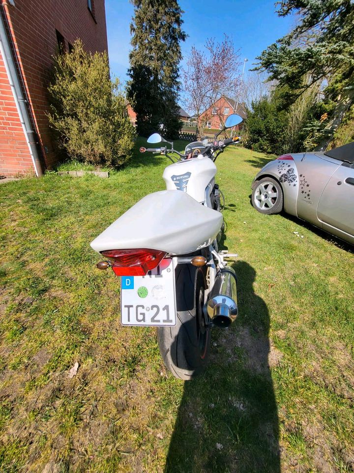 Street fighter Suzuki GSX-R 750 in Bad Freienwalde