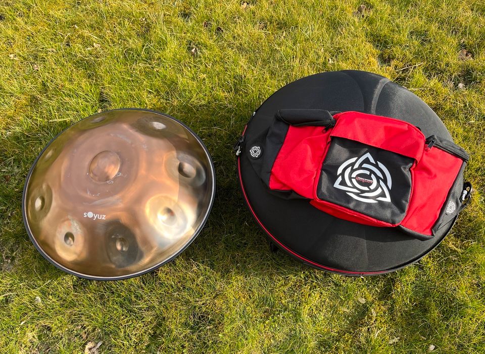 Soyuz Kurd8 Handpan inkl. Hardcase in Bischoffen