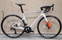 Cannondale SuperSix EVO 3 Shimano 105 DI2 24G Disc 44/48/58/61cm Niedersachsen - Scheeßel Vorschau