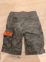 Jeans tarnfleck gr 134 kurze Hose top Zustand grün Bayern - Wenzenbach Vorschau