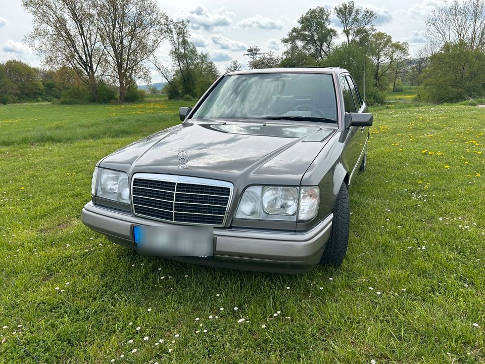 Mecedes Benz E220 in Alheim