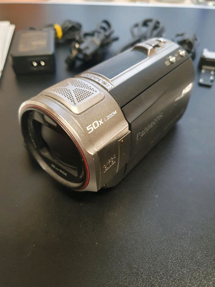 Video Camera Panasonic V727 Endet 19.06.24 in Bockhorn