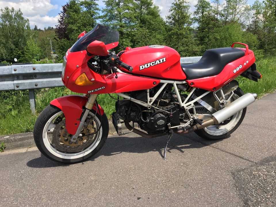 Ducati 900 SS Supersport in Karlsruhe
