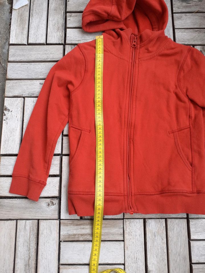 Maas natur Sweatjacke 122/128 rot bio TOP in Berlin