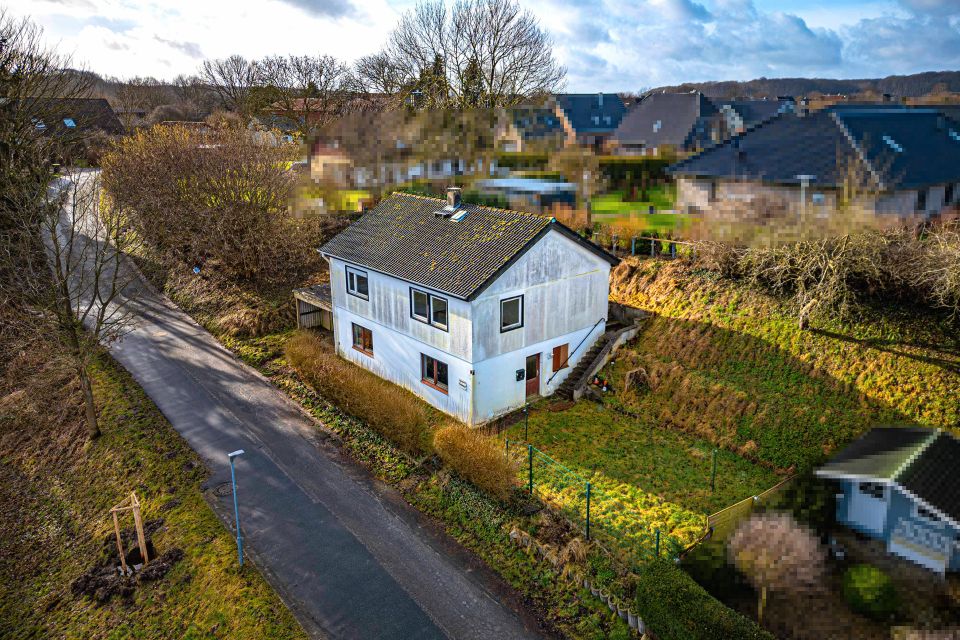 Sanierungsbedürftiges EFH in idyllischer Lage mit viel Potenzial! Traumhafter Blick ins Grüne! in Taarstedt