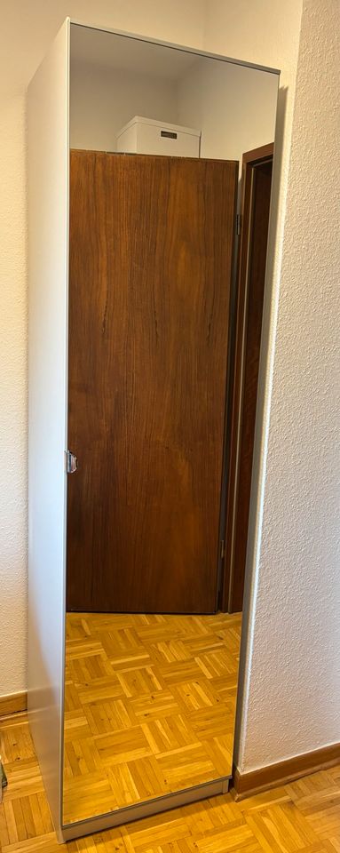 Ikea Kleiderschrank Pax 50x200x60 in Düsseldorf