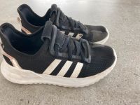 Adidas Sportschuhe ultraleicht Größe 33 Baden-Württemberg - Neuler Vorschau