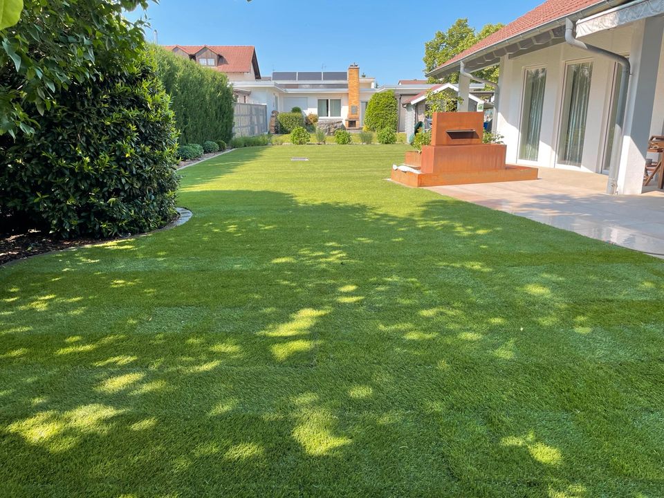 Rollrasen/Rollrasen verlegen/Gärtner/Gartenpflege/Gartenarbeit in Baden
