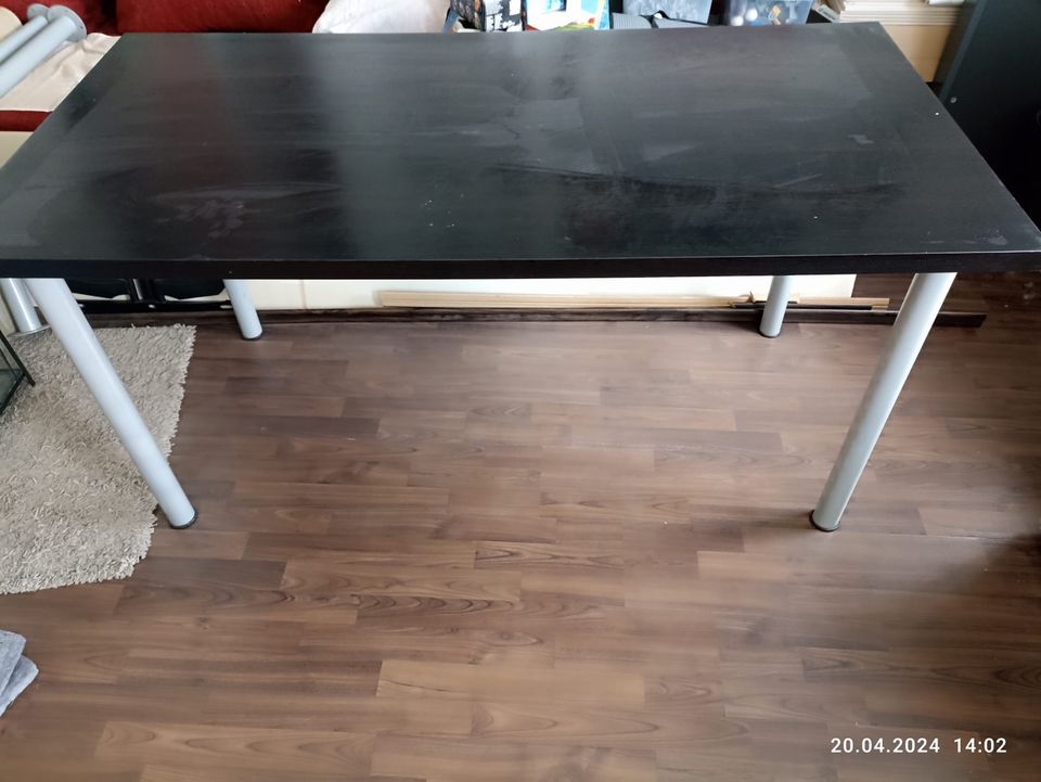 Ikea Schreibtisch in Ratingen