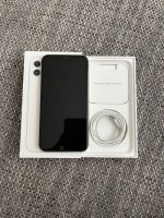 iPhone 11 in weiß+Handyhüllen Niedersachsen - Wolfsburg Vorschau