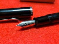 Pelikan Kolbenfüllhalter classic M205 schwarz, Füller Stift Hessen - Wiesbaden Vorschau