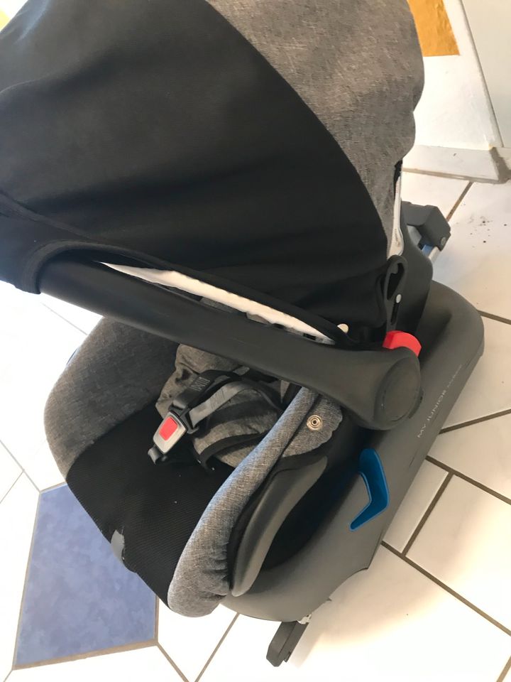 Babyschale mit isofix in Gründau