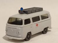 alter Wiking VW Bus T2 Rotes Kreuz basaltgrau mit Dachaufbau 1:87 Hessen - Bad Wildungen Vorschau