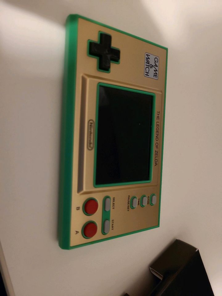 Nintendo offiziell Produkt Game and Watch  The Legend of Zelda. in Bad Boll