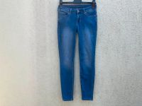 Mustang Caro Jeans Slim Fit Medium Rise blau Größe 27/32 Nürnberg (Mittelfr) - Oststadt Vorschau