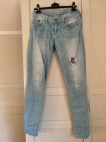 Guess Röhrenjeans mit Schmuckloch Brandenburg - Lübben Vorschau