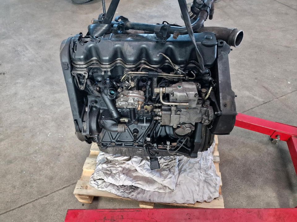 VWT4 MOTOR 2,5 LITER DIESEL in Lippstadt