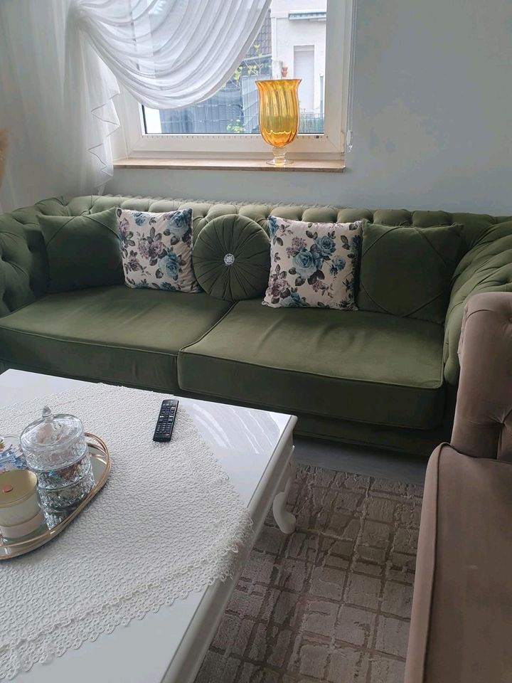 Chester Sofa 3er Set mit Kissen in Duisburg