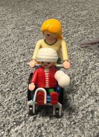 Playmobil 4407-A - Frau mit Kind im Rollstuhl von 2006 Berlin - Wilmersdorf Vorschau