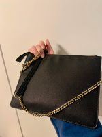 Umhängetasche Tasche schwarz Lederoptik mit Kette elegant Mango Hamburg - Harburg Vorschau