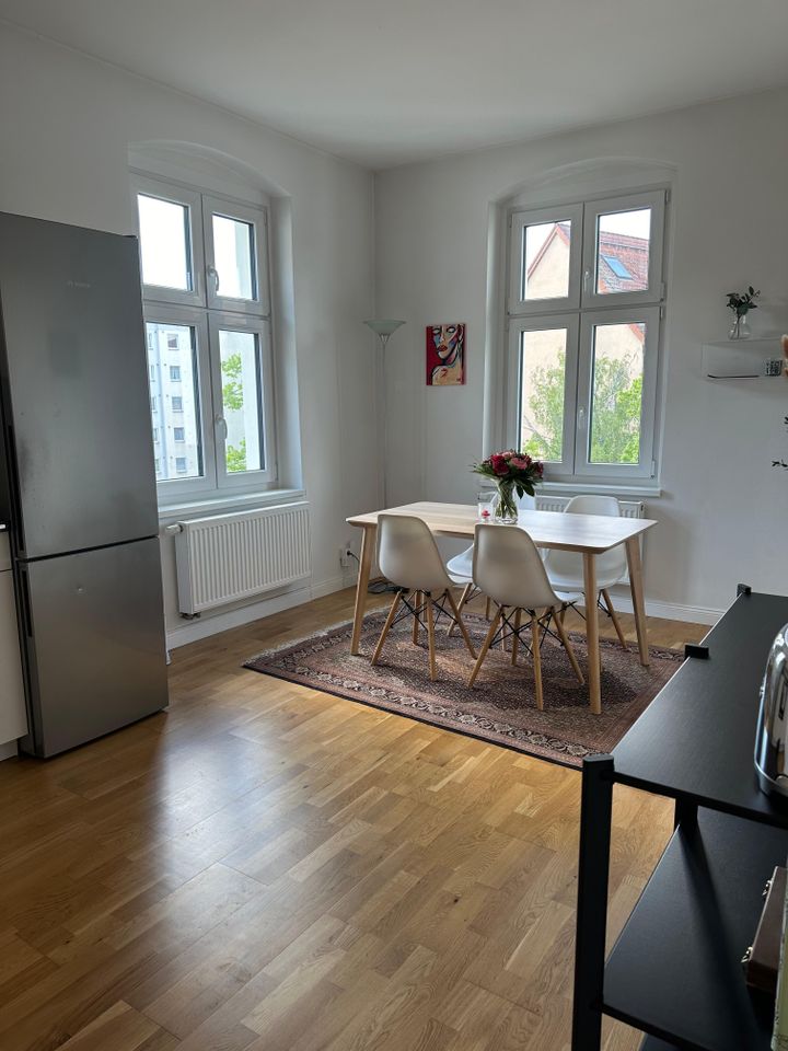 Möblierte 4 Zimmer Wohnung zur Untermiete in Berlin