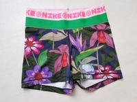 Nike Pro Shorts Gr. S Gym Kurze Hose Blumen Hessen - Limburg Vorschau