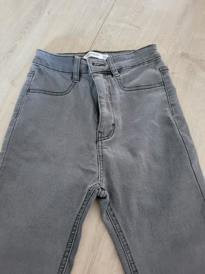 Jeans, Pull & Bear, skinny High waist, Größe 34 in Bad Fallingbostel
